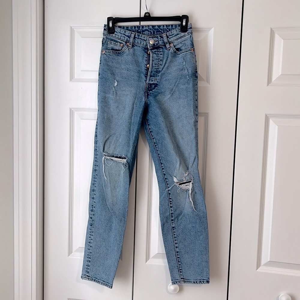 H&M Ultra High Waist Mom Jeans